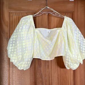 Puffy sleeve crop top